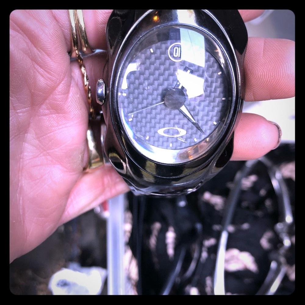 Oakley time bom excellent condition